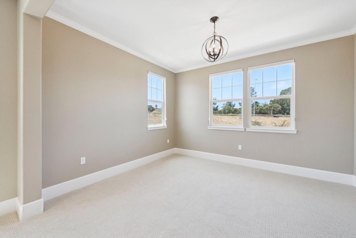 Empty room, Interior, Pendant Lights