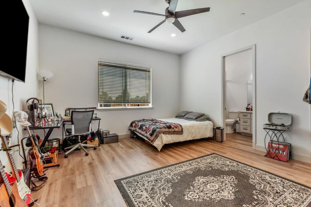 Bedroom, Home Office, Interior, Recessed Lighting, Wood Texture Flooring