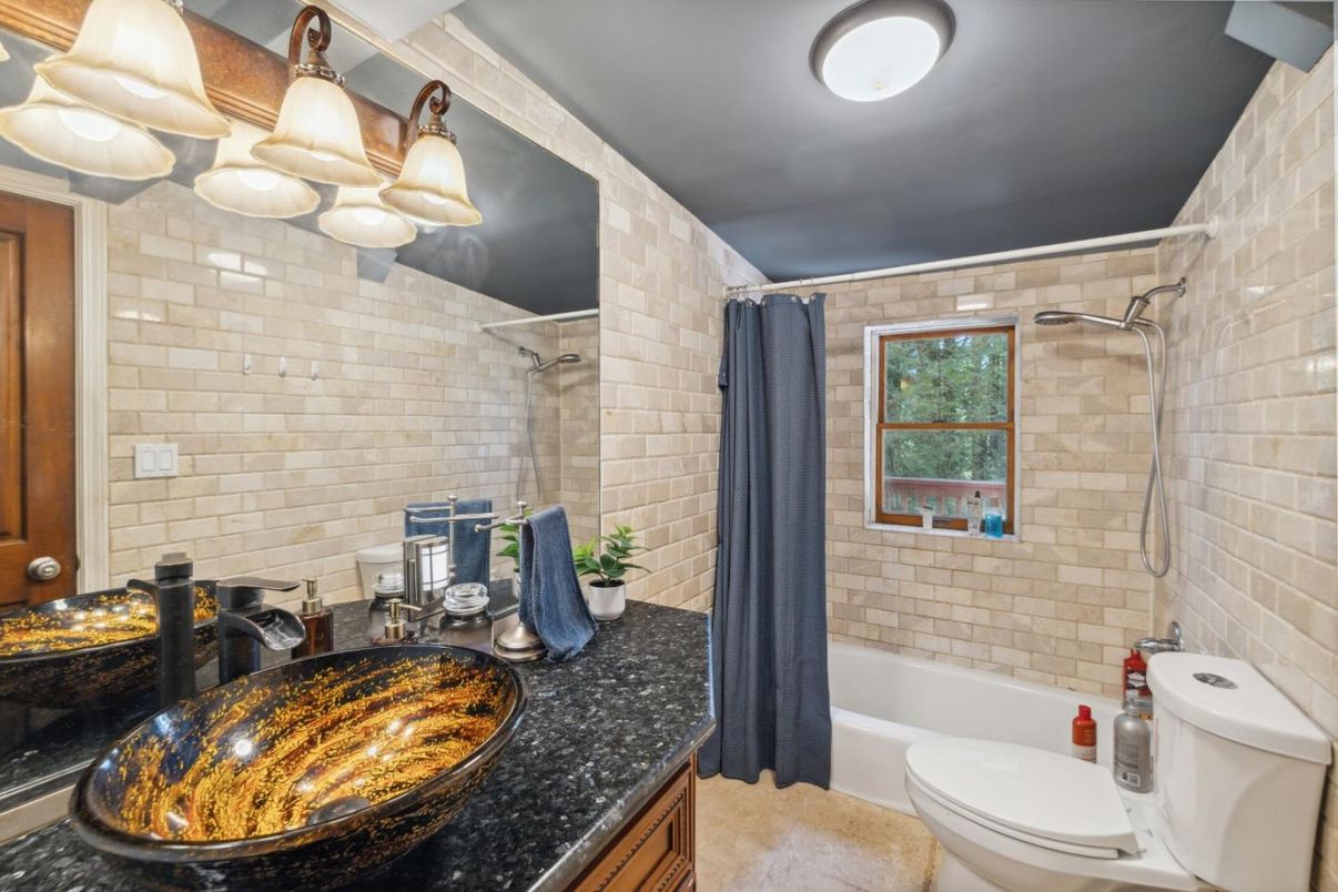 Bathroom, Interior, Stone Walls