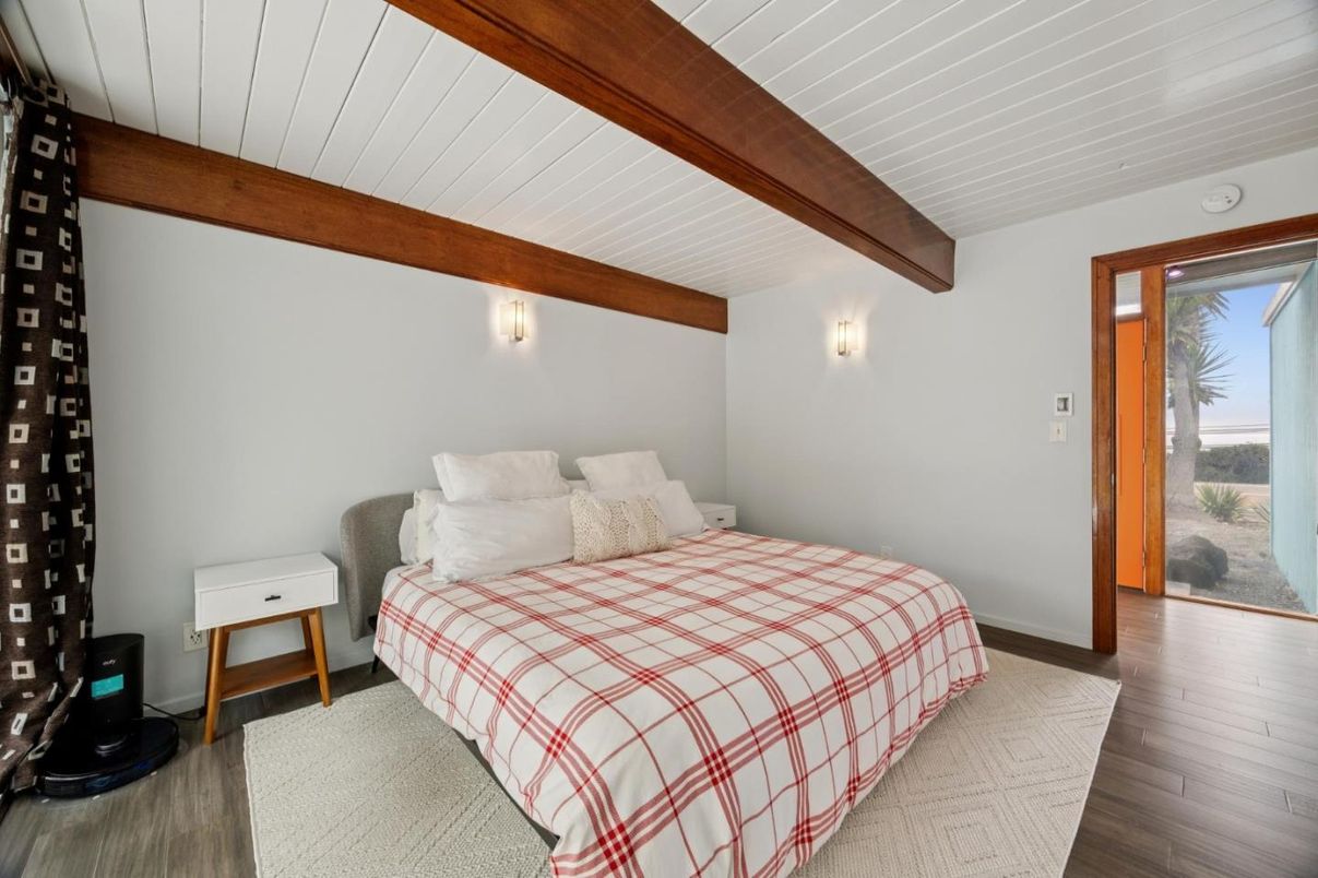 Bedroom, Interior, Wooden Beams, Wood Texture Flooring