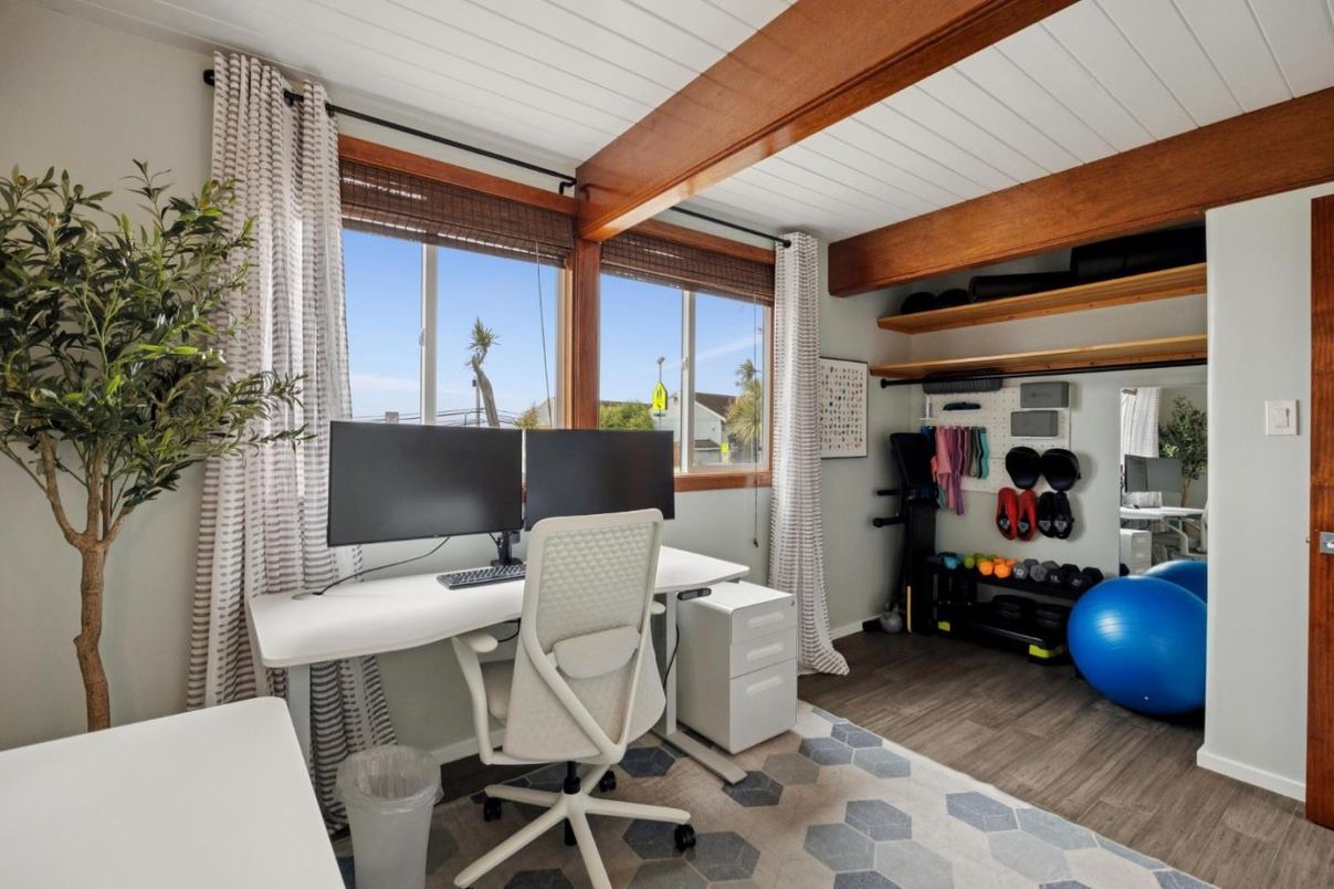 Fitness Equipment, Home Office, Interior, Wooden Beams, Wood Texture Flooring