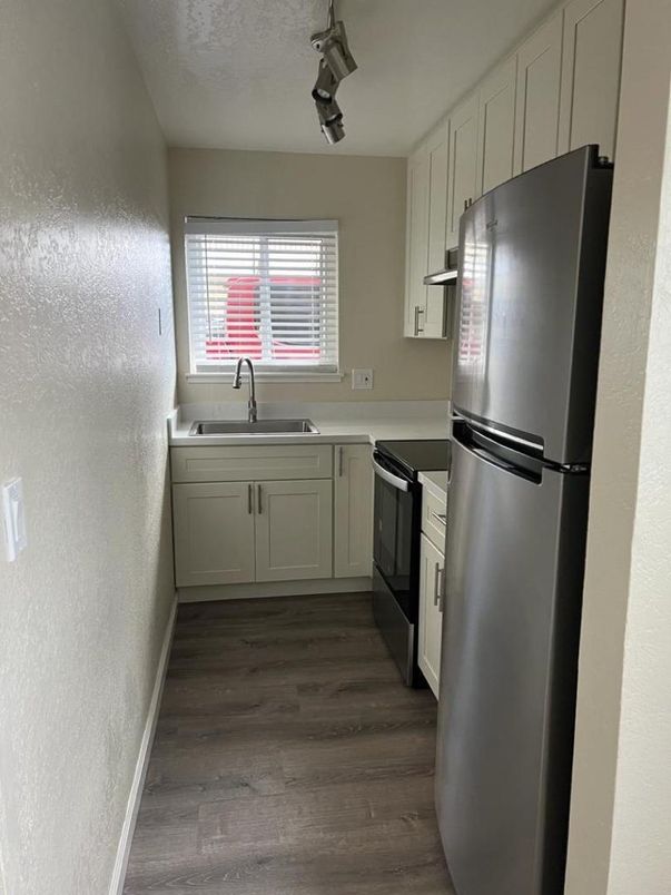 Interior, Kitchen, Wood Texture Flooring
