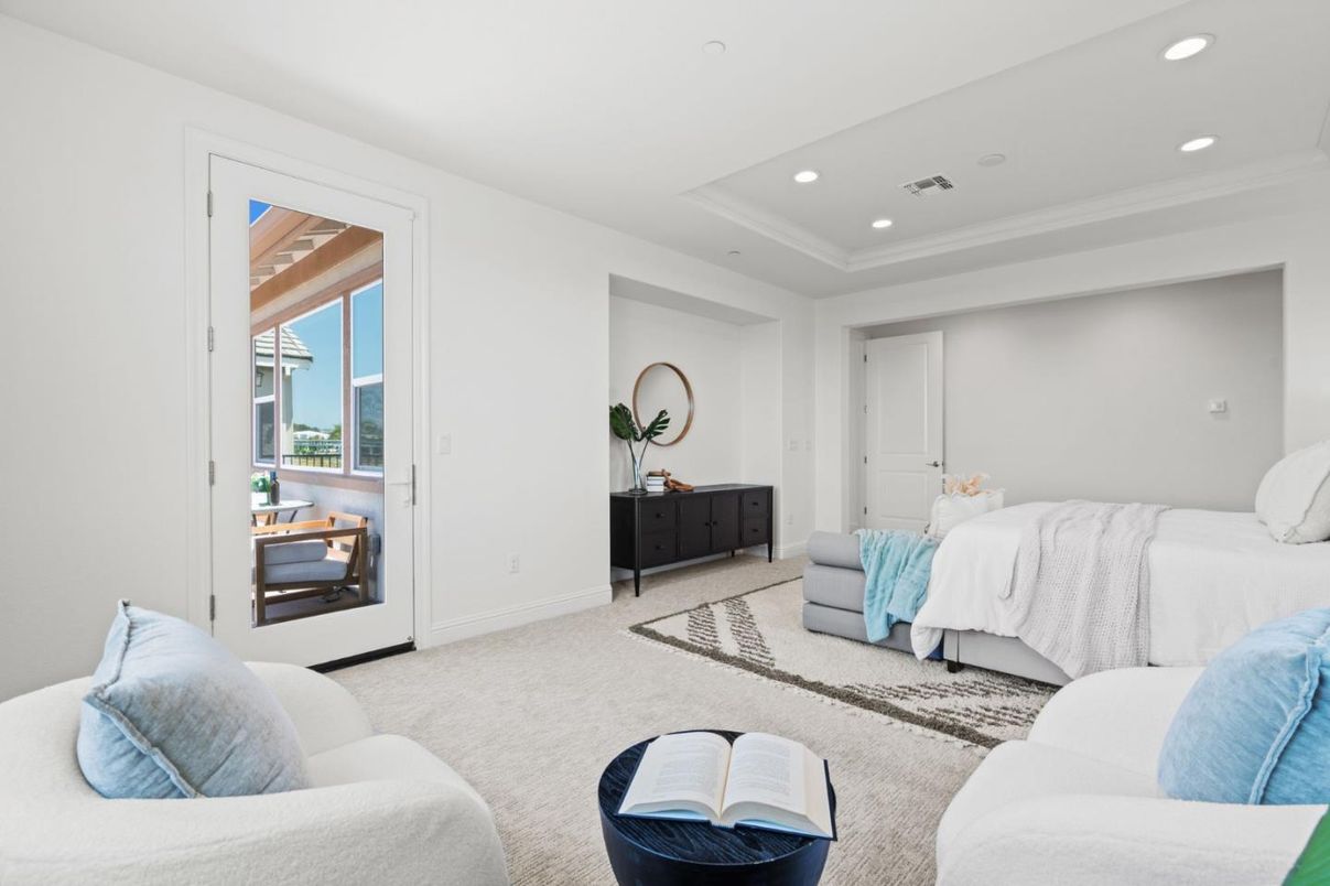Bedroom, Interior, Recessed Lighting