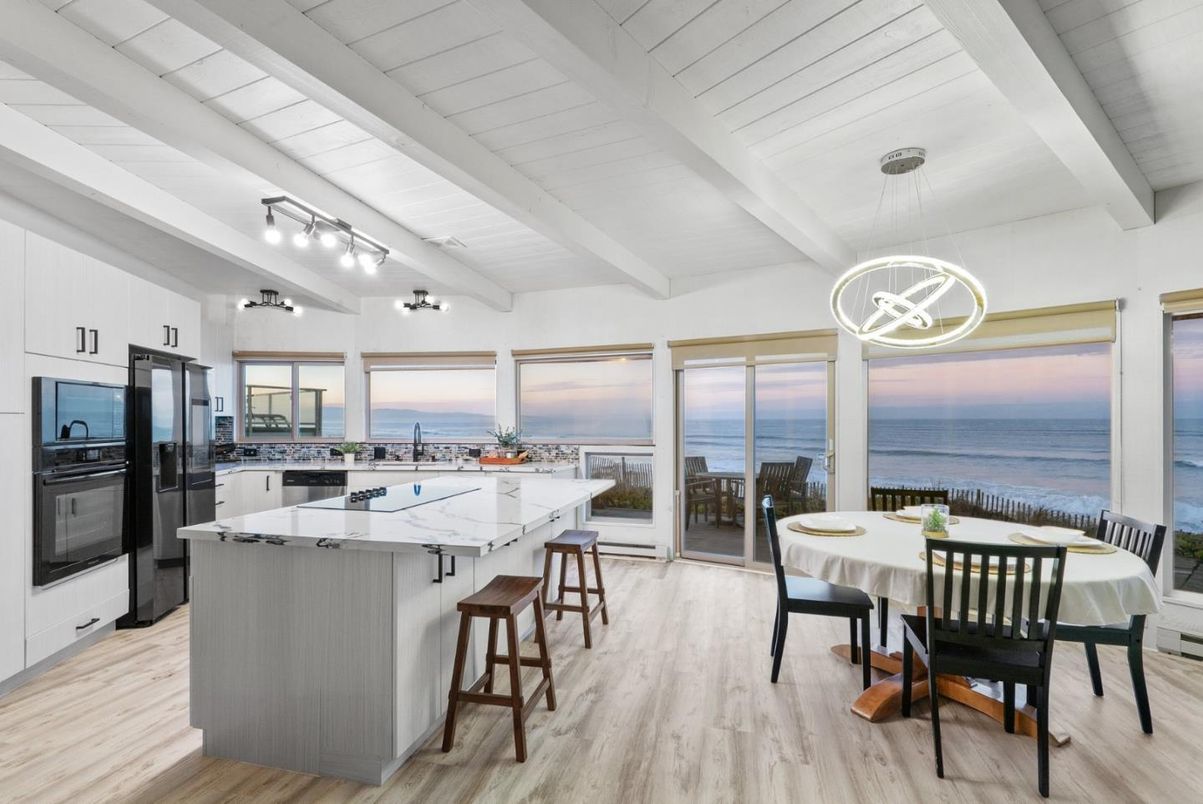 Dining room, Interior, Kitchen, Pendant Lights, Water, Wood Texture Flooring