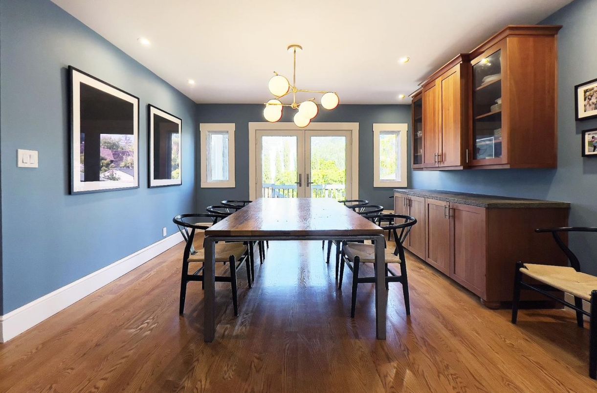 Dining room, Interior, Pendant Lights, Recessed Lighting, Wood Texture Flooring