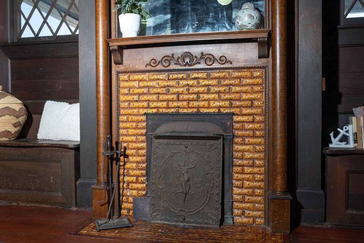 Exterior, Fireplace