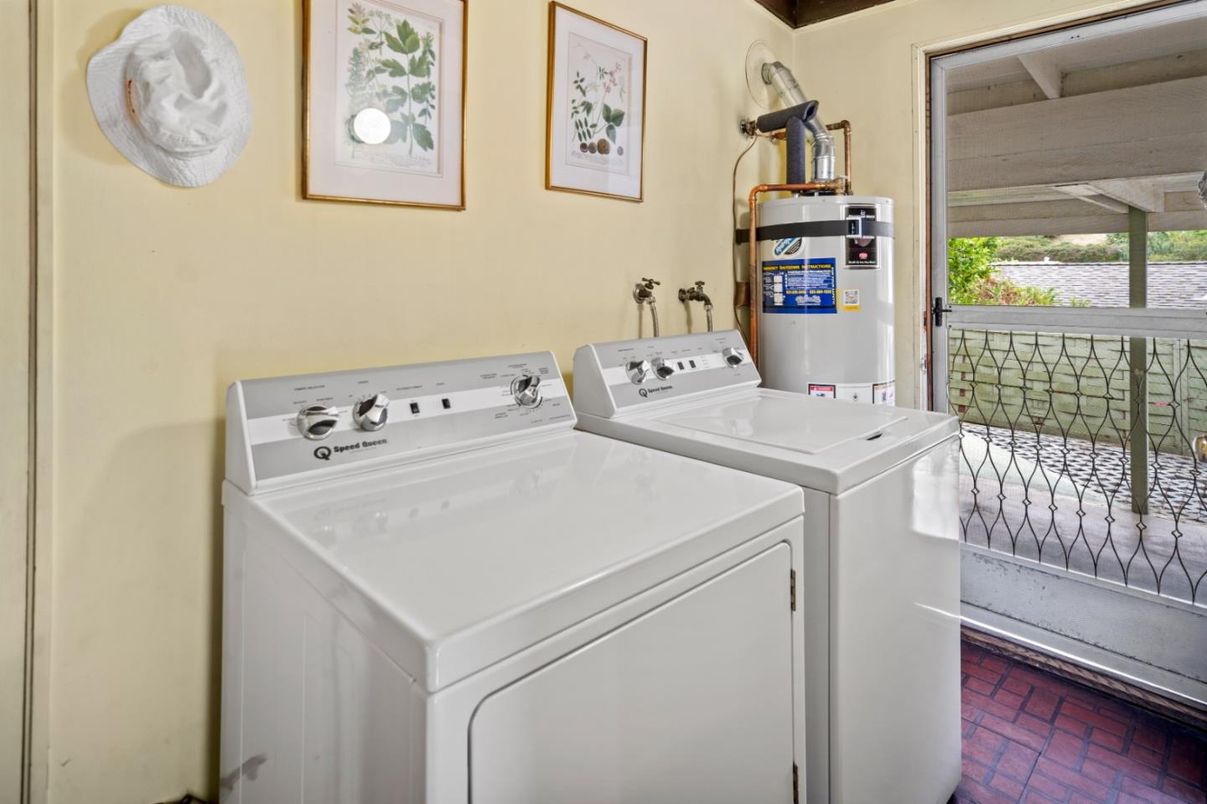 Interior, Washer
