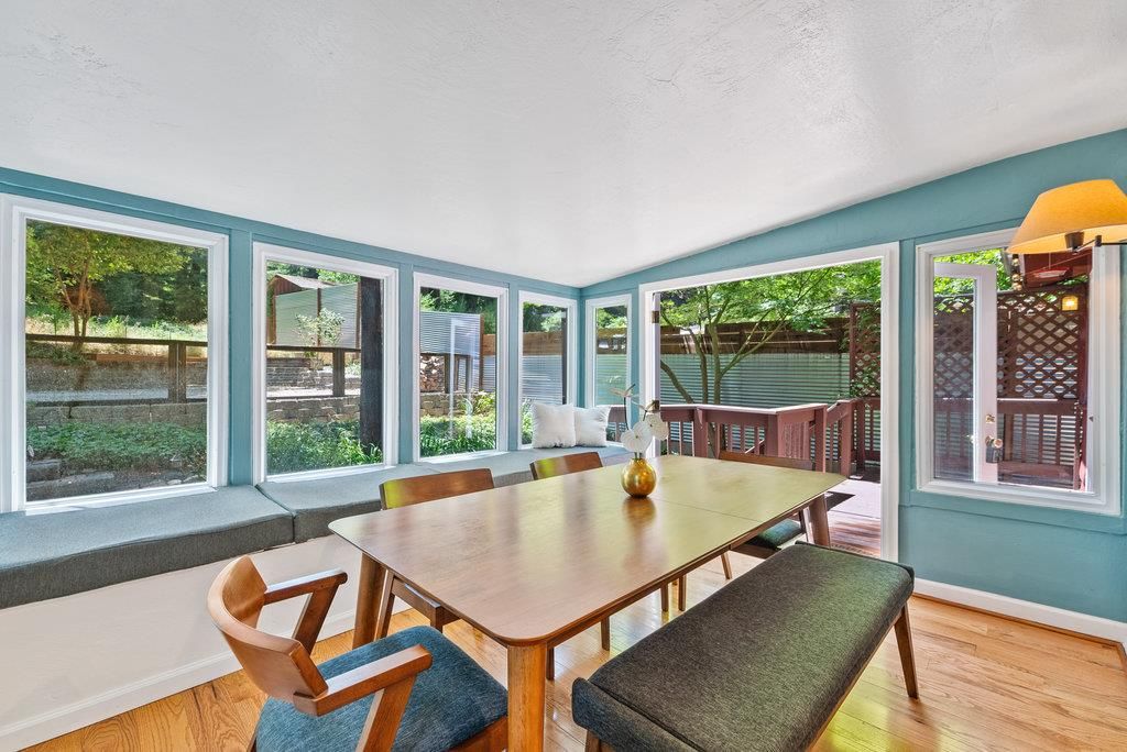 Dining room, Interior, Sun Room, Wood Texture Flooring