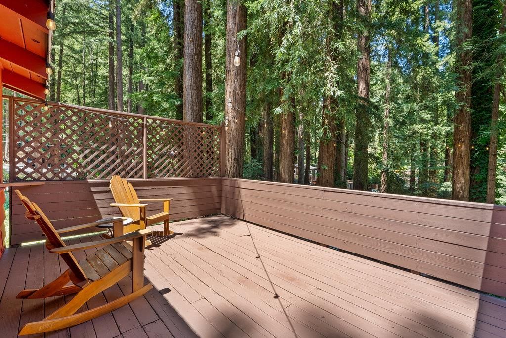 Exterior, Wood Texture Flooring
