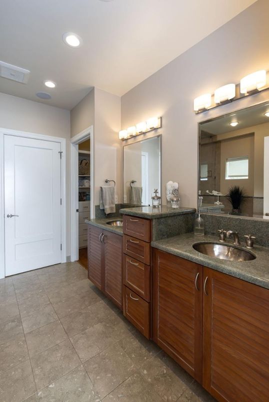 Bathroom, Dual Sink Vanities, Interior, Recessed Lighting