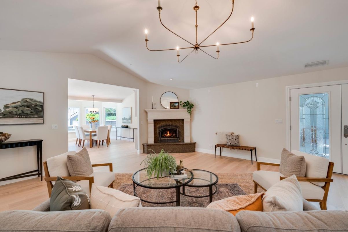 Chandelier, Dining room, Fireplace, Interior, Living room, Pendant Lights, Wood Texture Flooring