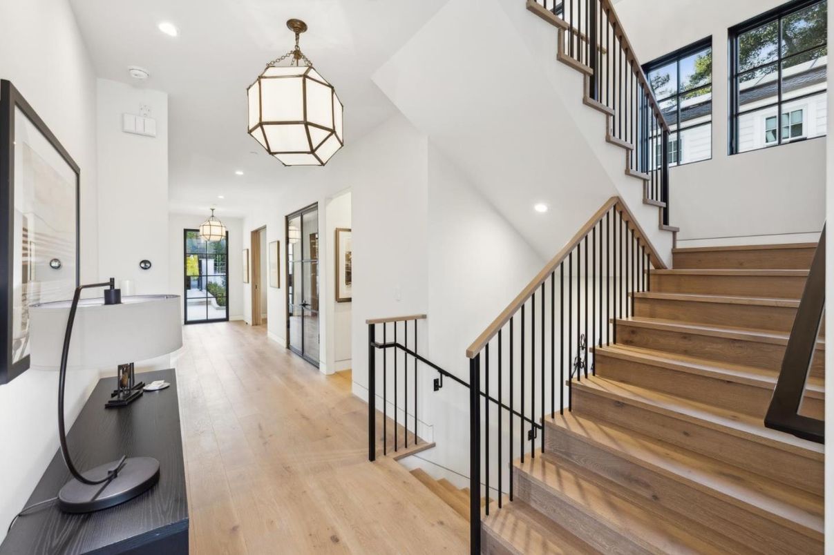 Interior, Pendant Lights, Recessed Lighting, Wood Texture Flooring