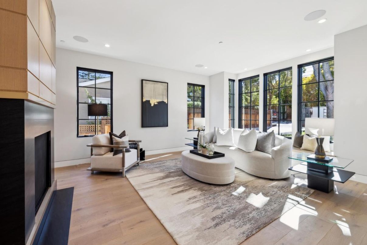 Interior, Living room, Recessed Lighting, Wood Texture Flooring