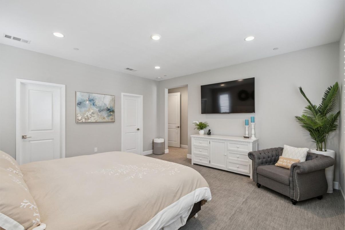 Bedroom, Interior, Recessed Lighting