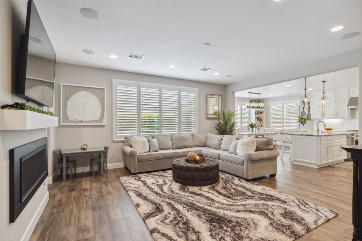 Dining room, Fireplace, Interior, Kitchen, Living room, Pendant Lights, Recessed Lighting, Wood Texture Flooring