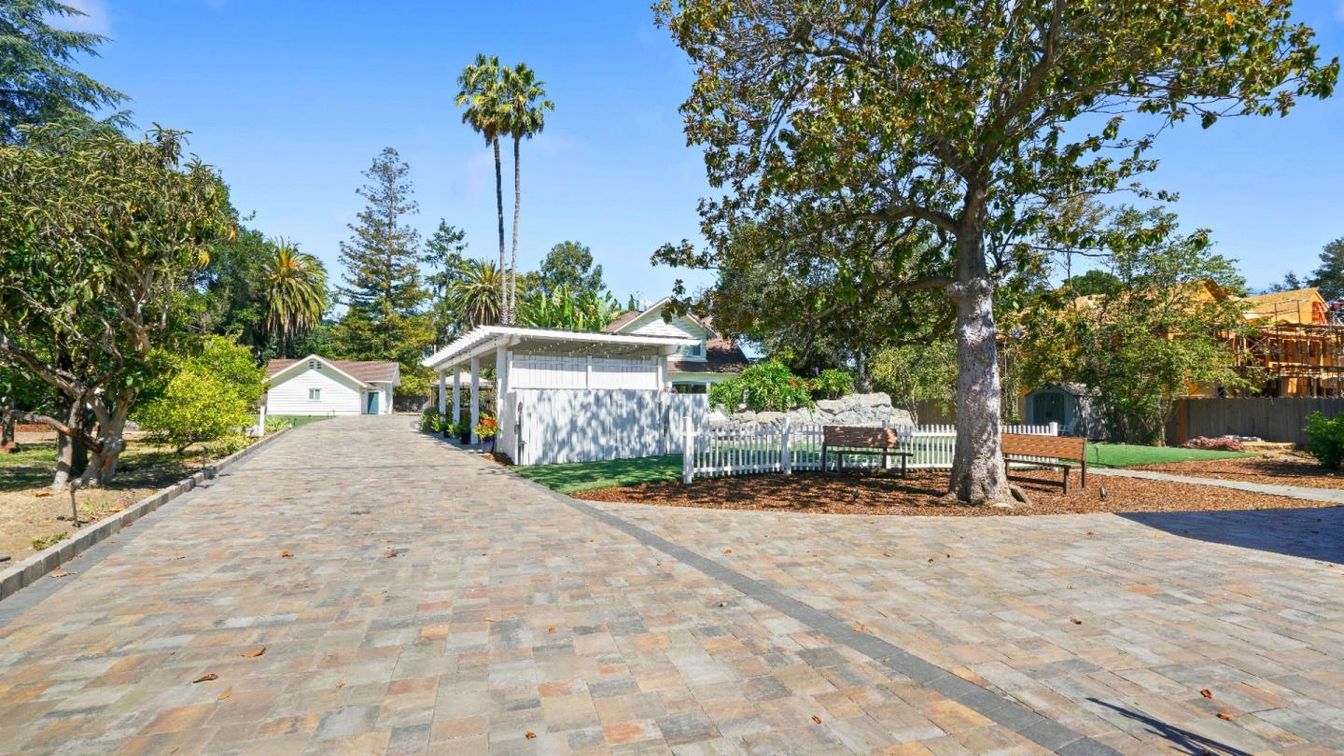 Backyard, Detached Garage, Exterior