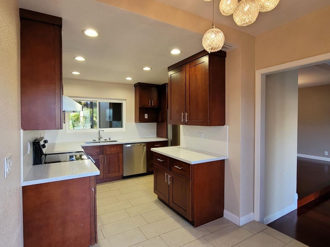 Interior, Kitchen, Pendant Lights, Recessed Lighting