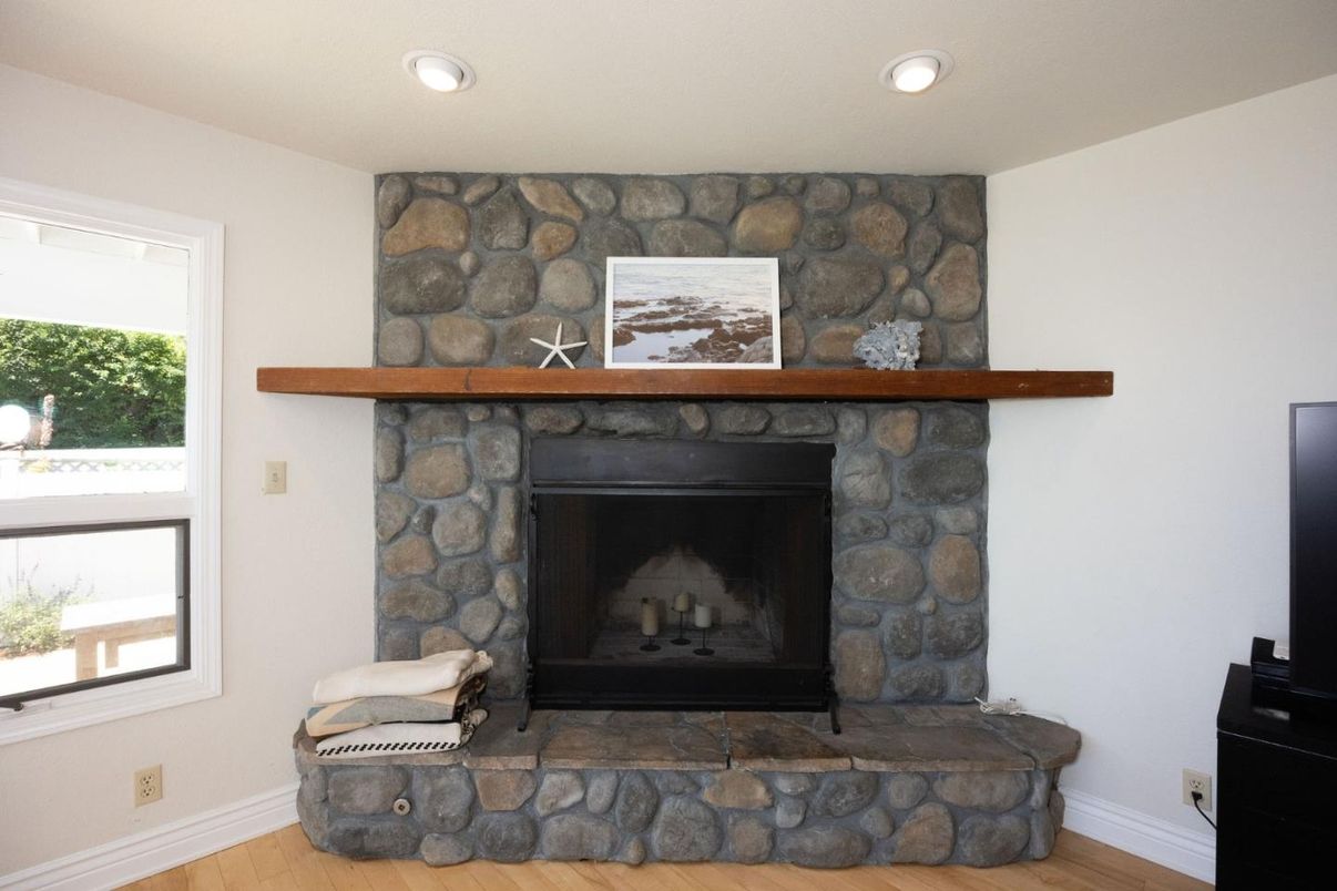 Fireplace, Interior, Recessed Lighting, Stone Walls, Wood Texture Flooring