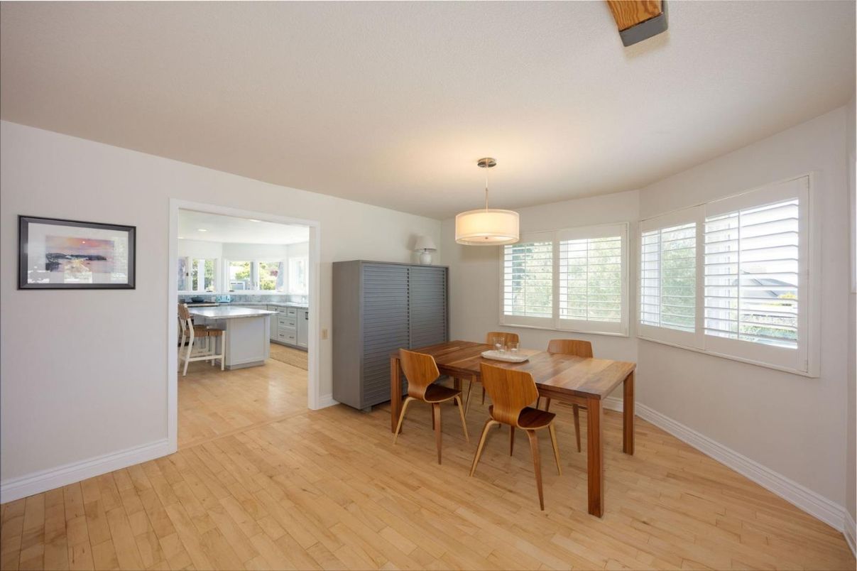 Dining room, Interior, Kitchen, Pendant Lights, Wood Texture Flooring