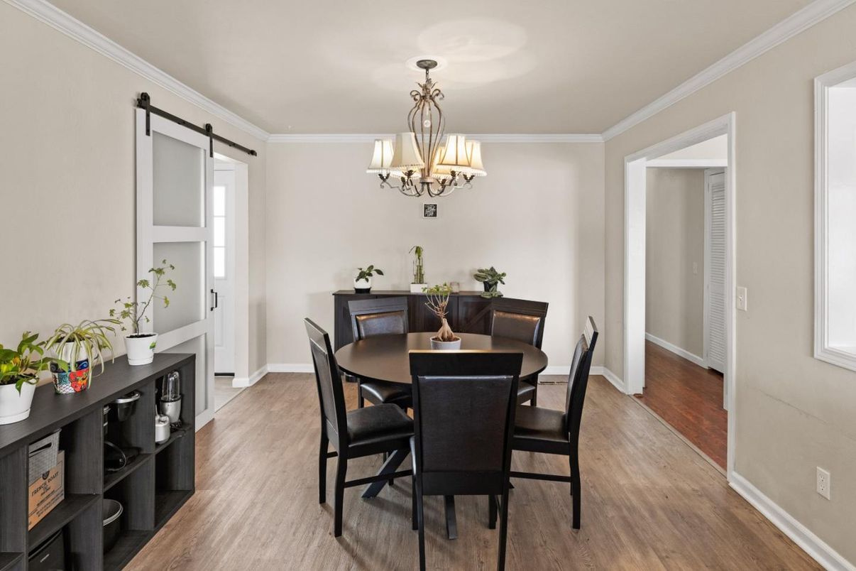 Chandelier, Dining room, Interior, Wood Texture Flooring