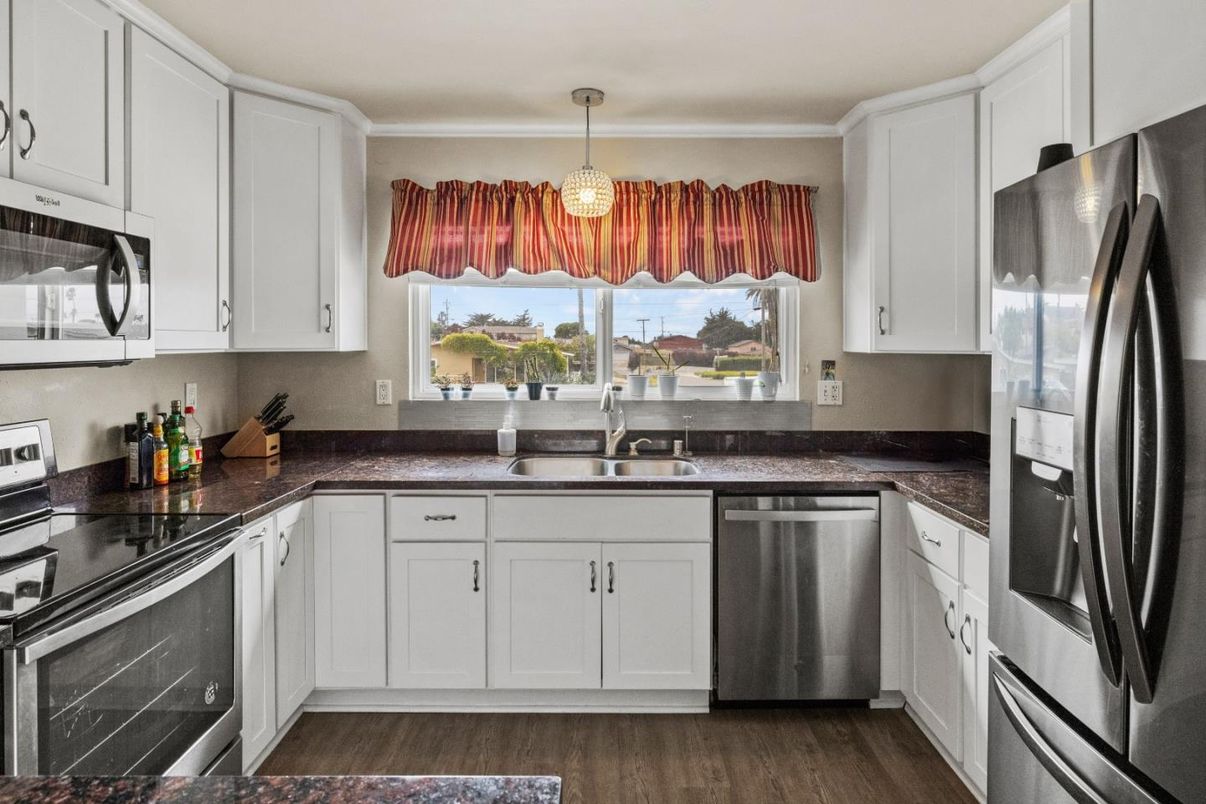 Interior, Kitchen, Pendant Lights, Stainless Steel Appliances, Wood Texture Flooring