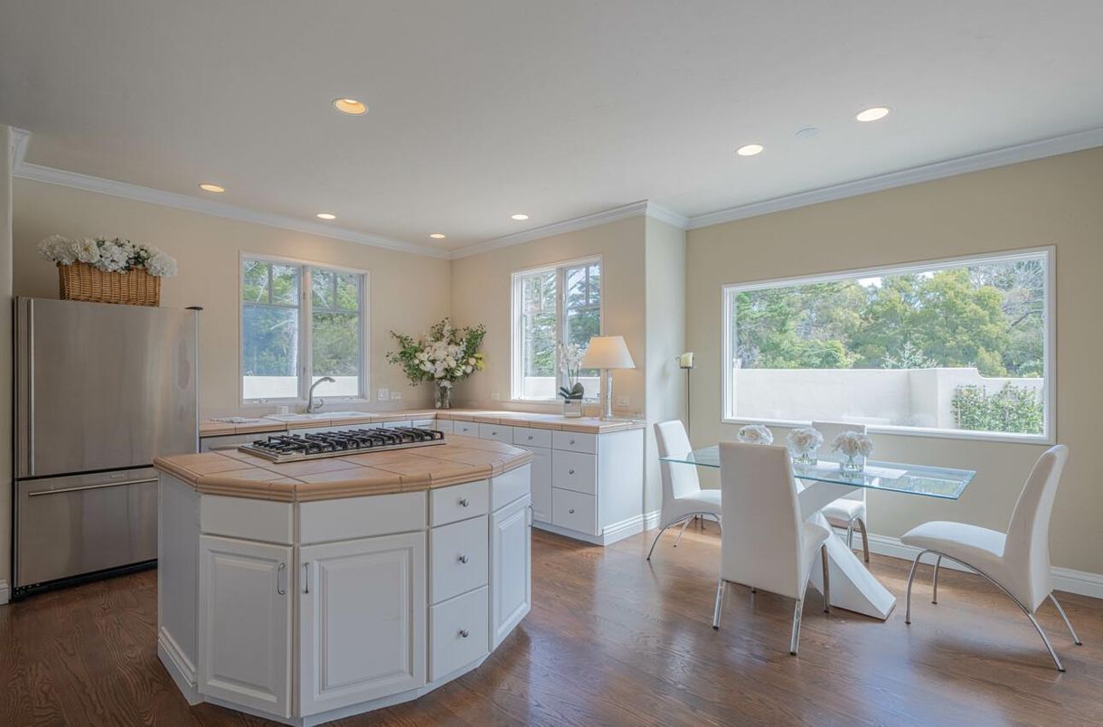 Dining room, Interior, Kitchen, Recessed Lighting, Tile Countertops, Wood Texture Flooring