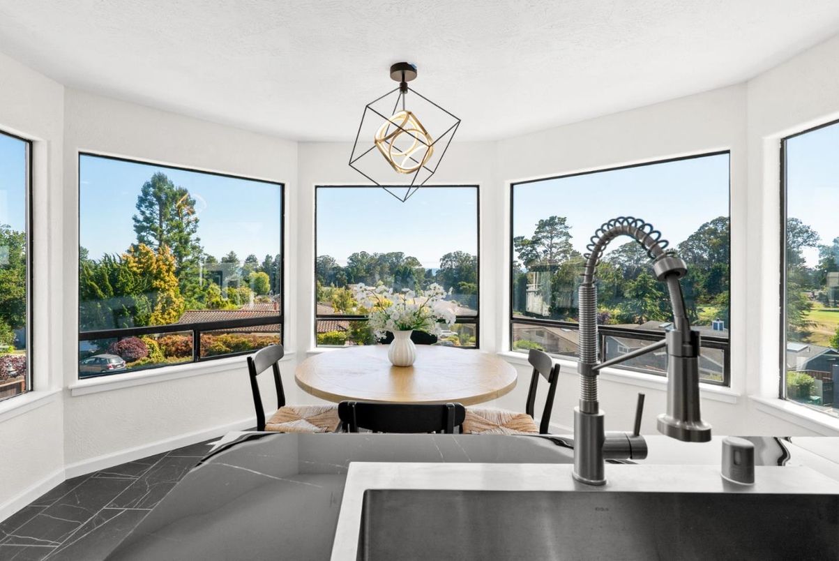 Dining room, Interior, Pendant Lights