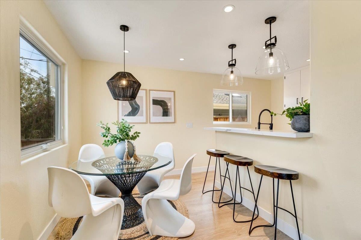 Dining room, Interior, Pendant Lights, Recessed Lighting, Wood Texture Flooring