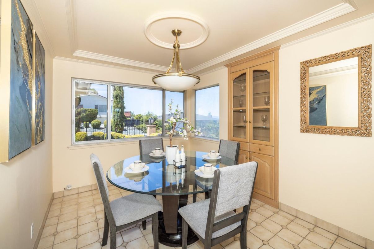 Dining room, Interior, Pendant Lights