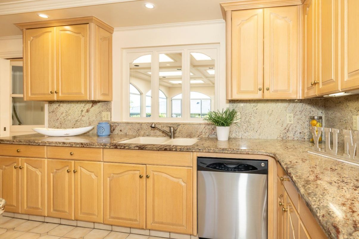 Interior, Kitchen, Recessed Lighting