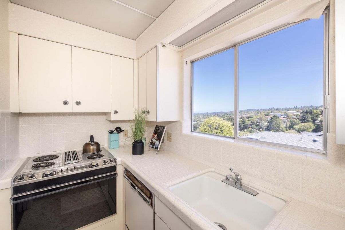 Interior, Kitchen, Tile Countertops