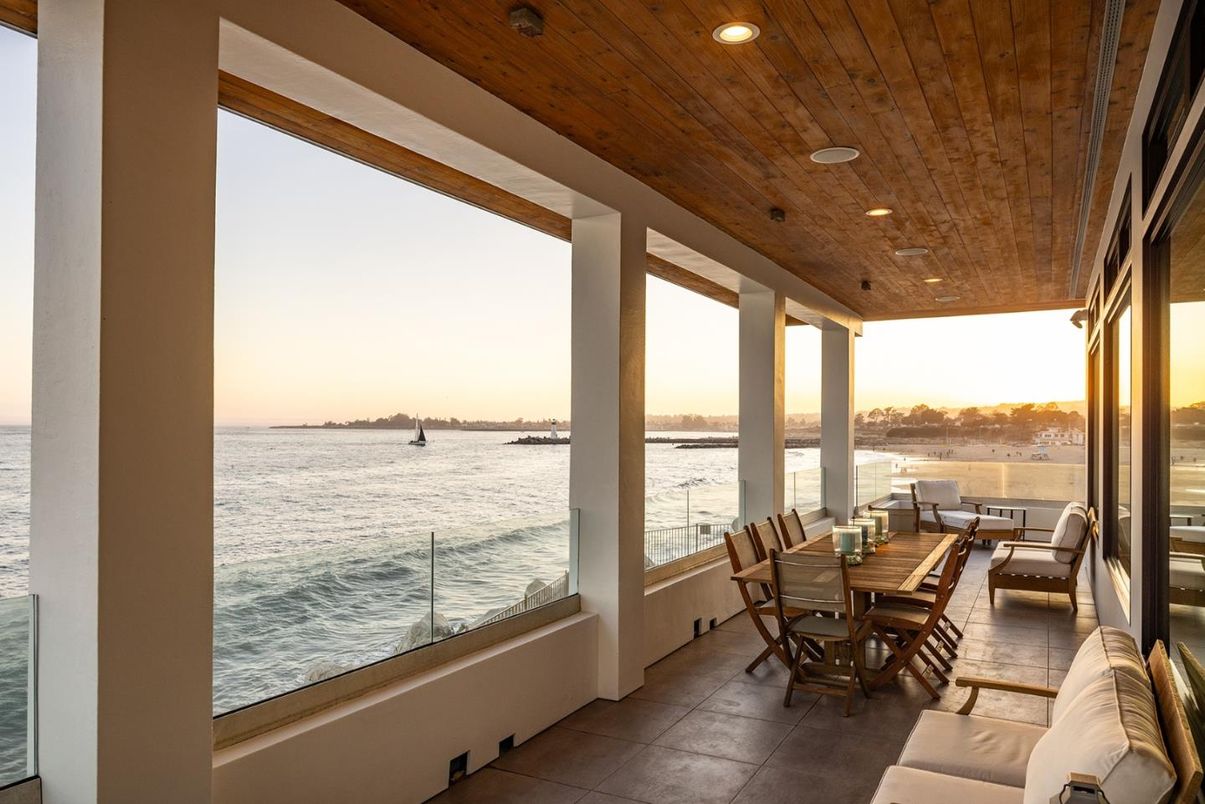 Dining room, Interior, Recessed Lighting, Water, Wooden Ceilings