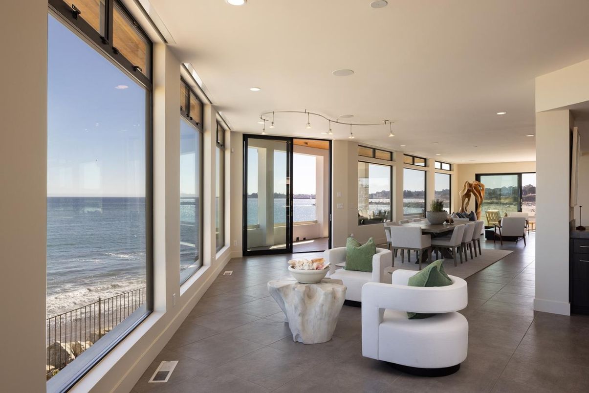 Dining room, Interior, Living room, Recessed Lighting, Water