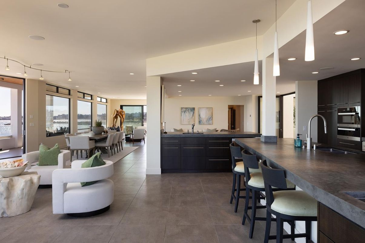 Dining room, Interior, Kitchen, Pendant Lights, Recessed Lighting, Stainless Steel Appliances