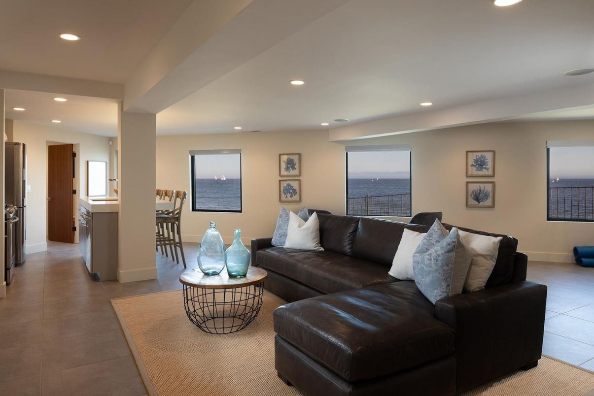 Dining room, Interior, Kitchen, Living room, Recessed Lighting, Water