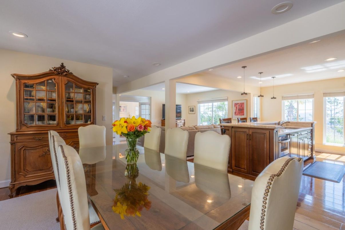 Dining room, Interior, Kitchen, Pendant Lights, Recessed Lighting, Wood Texture Flooring