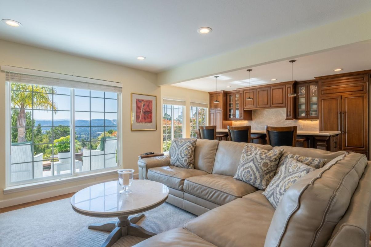 Dining room, Interior, Kitchen, Living room, Pendant Lights, Recessed Lighting