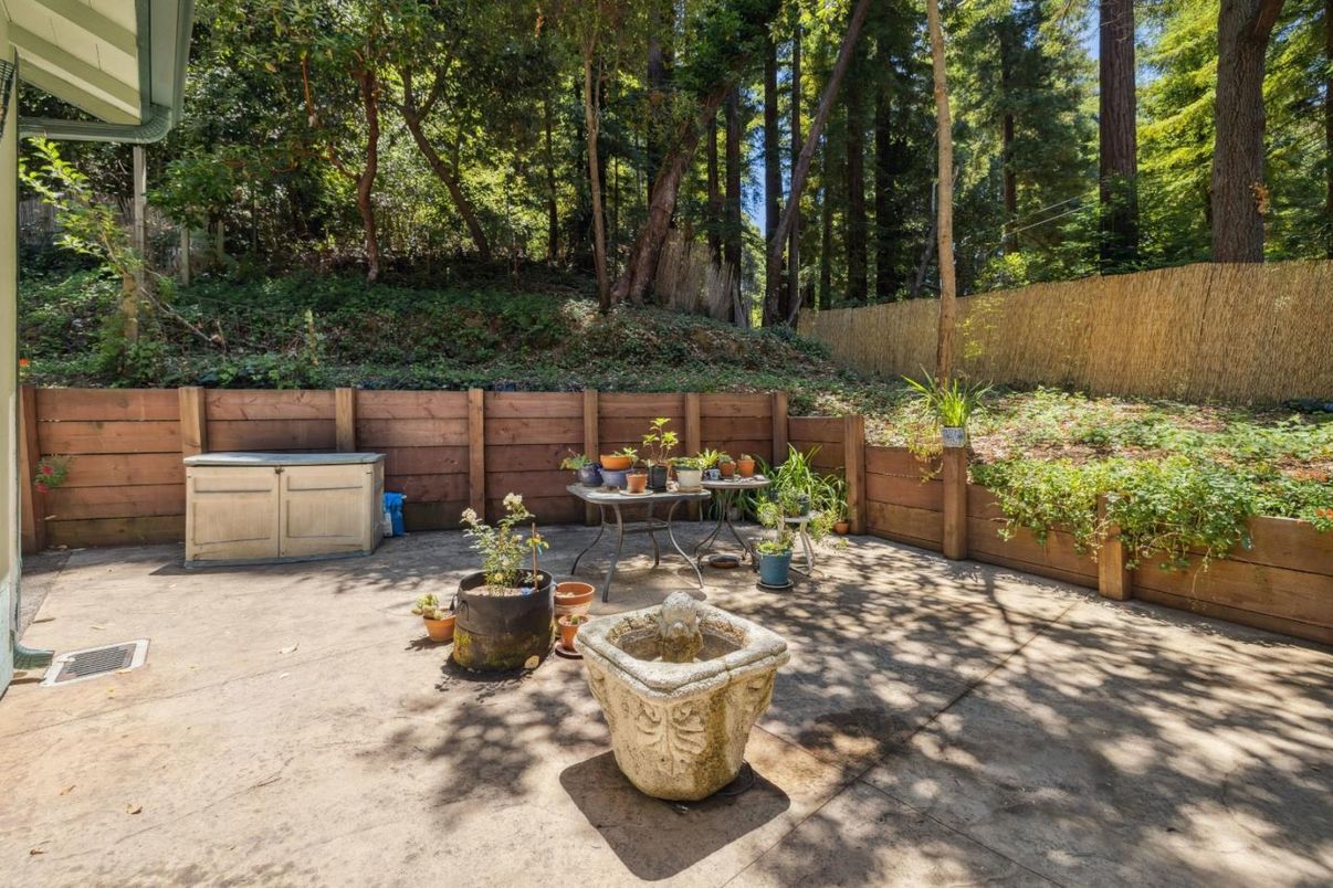 Backyard, Exterior, Hot Tub