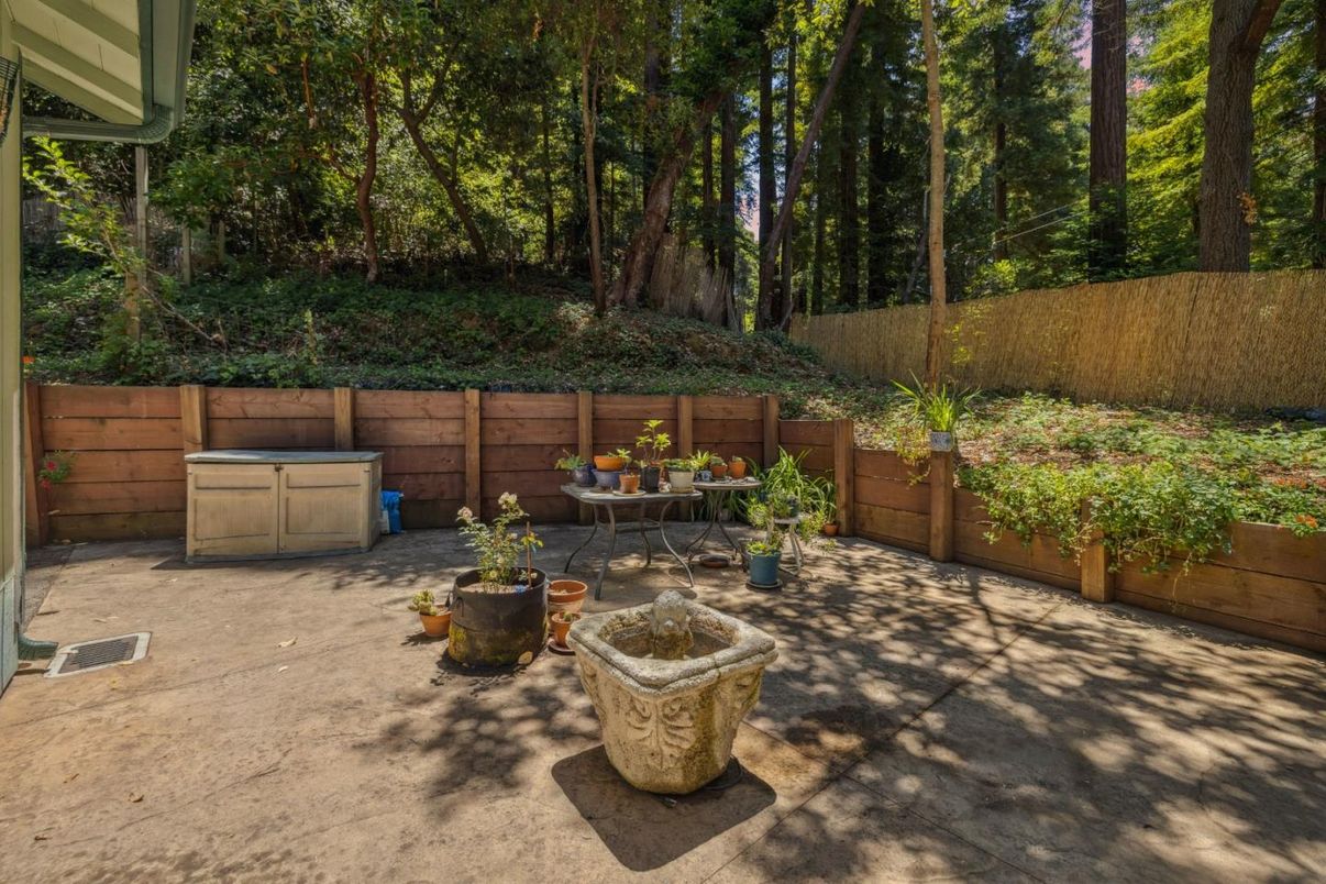 Exterior, Hot Tub