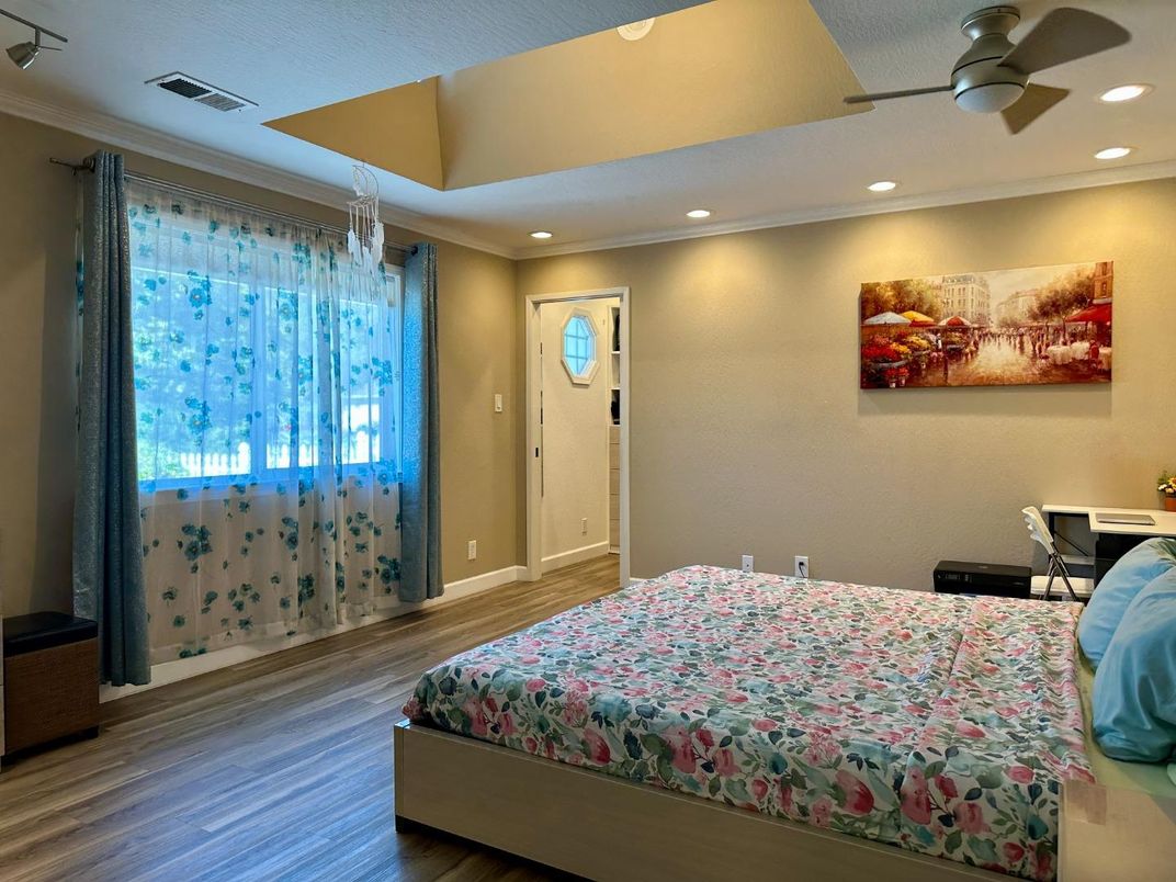Bedroom, Interior, Recessed Lighting, Wood Texture Flooring