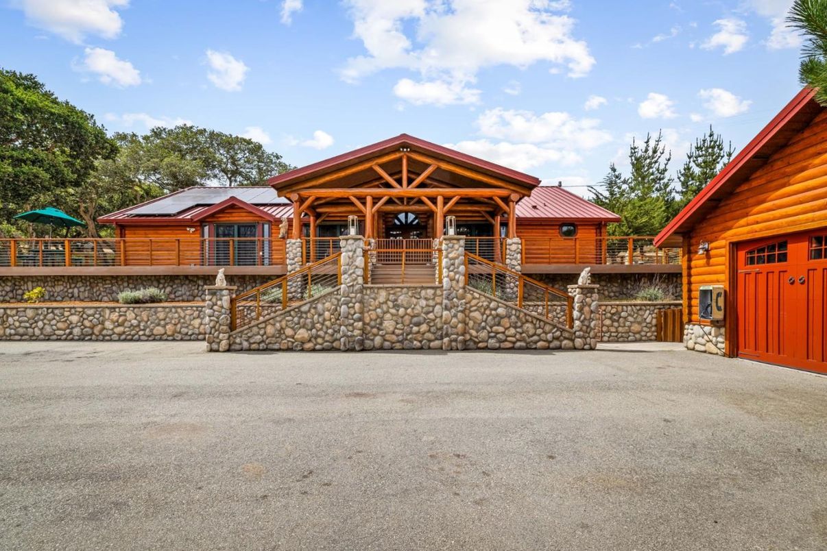Exterior, Solar Panels