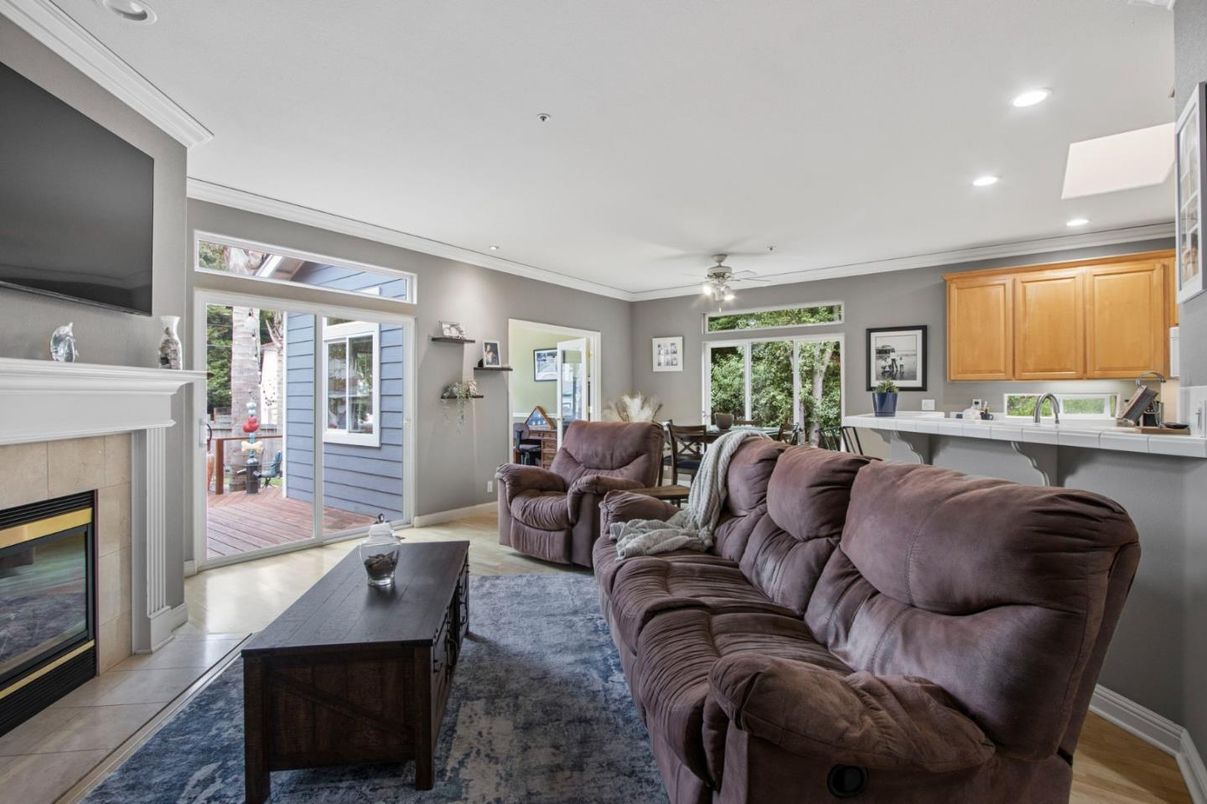Fireplace, Interior, Living room, Recessed Lighting