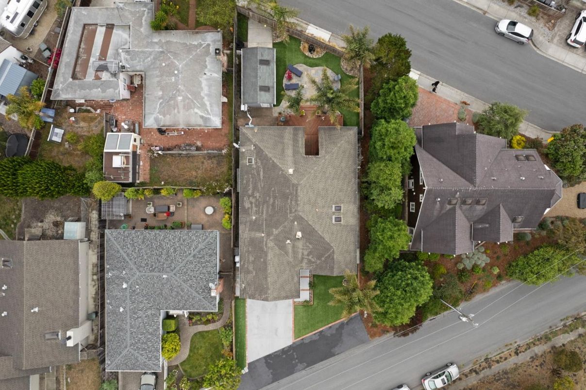 Exterior, Drone