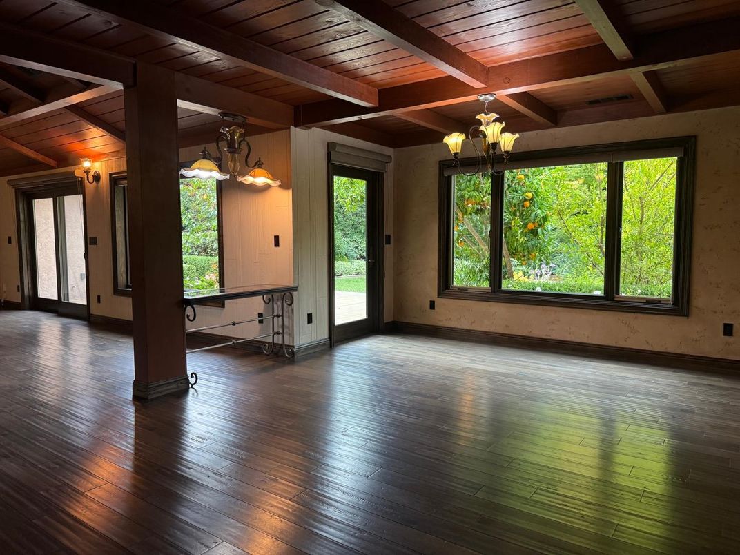 Chandelier, Empty room, Interior, Wooden Beams, Wooden Ceilings, Wood Texture Flooring