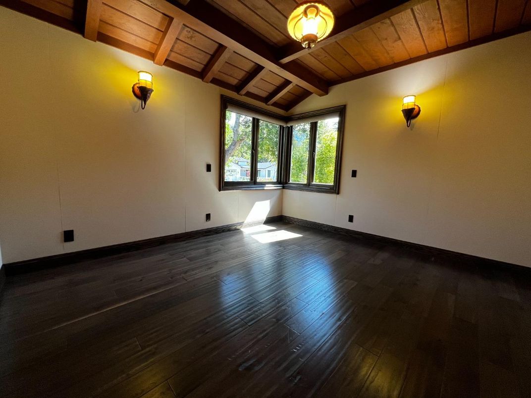 Empty room, Interior, Wooden Beams, Wooden Ceilings, Wood Texture Flooring