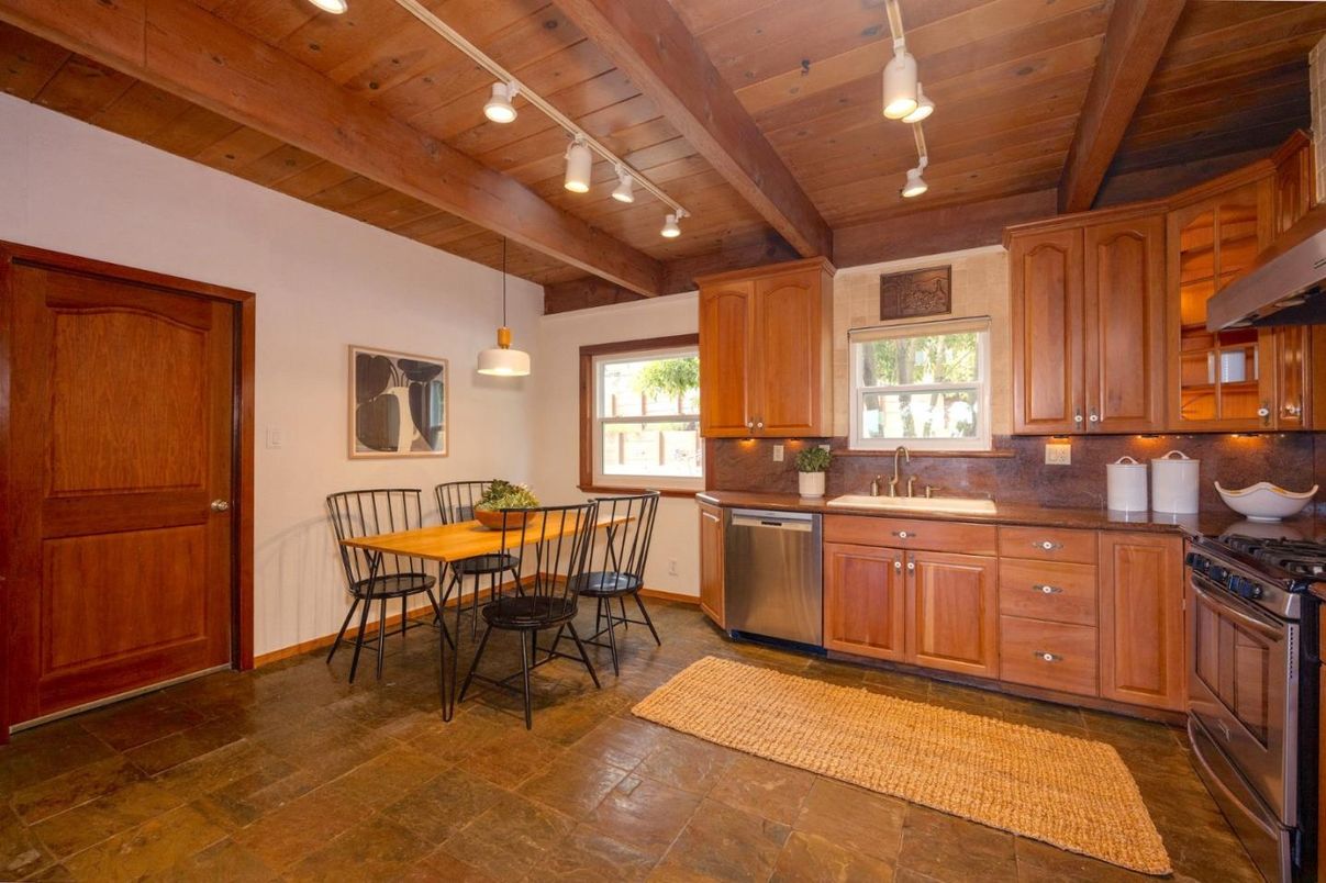 Dining room, Interior, Kitchen, Pendant Lights, Recessed Lighting, Stainless Steel Appliances, Wooden Beams, Wooden Ceilings