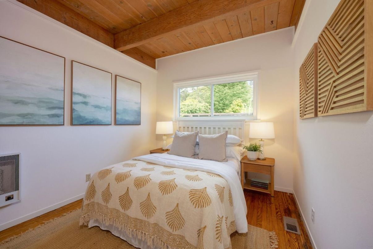 Bedroom, Interior, Wooden Beams, Wooden Ceilings, Wood Texture Flooring