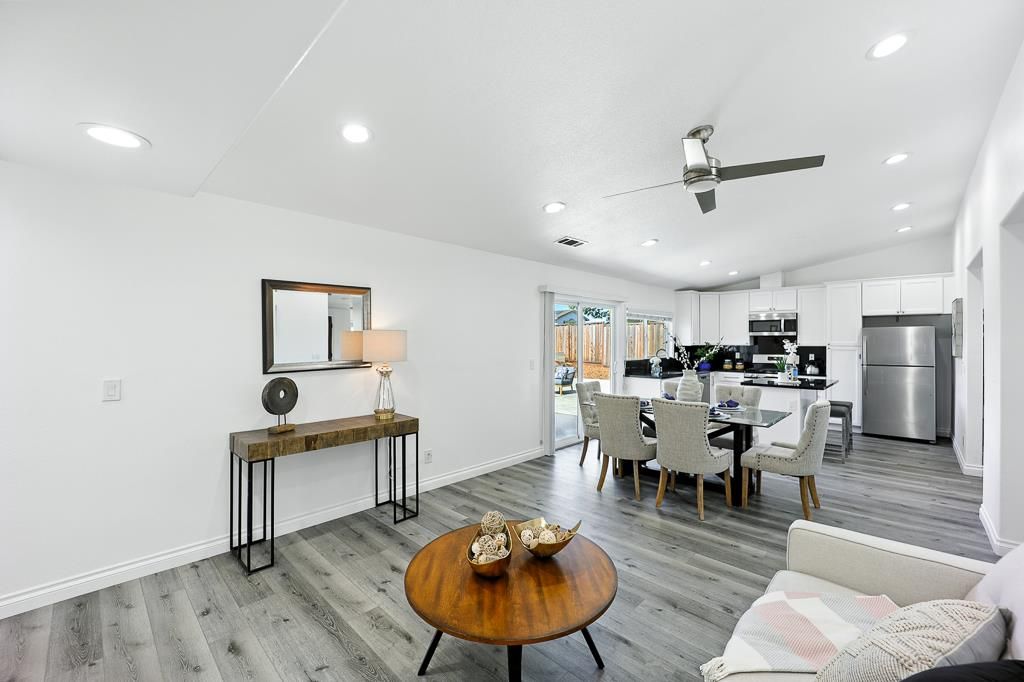 Dining room, Interior, Kitchen, Recessed Lighting, Stainless Steel Appliances, Wood Texture Flooring