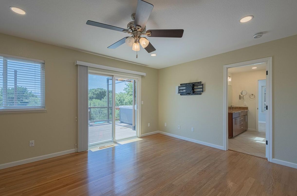 Bathroom, Empty room, Interior, Recessed Lighting, Wood Texture Flooring