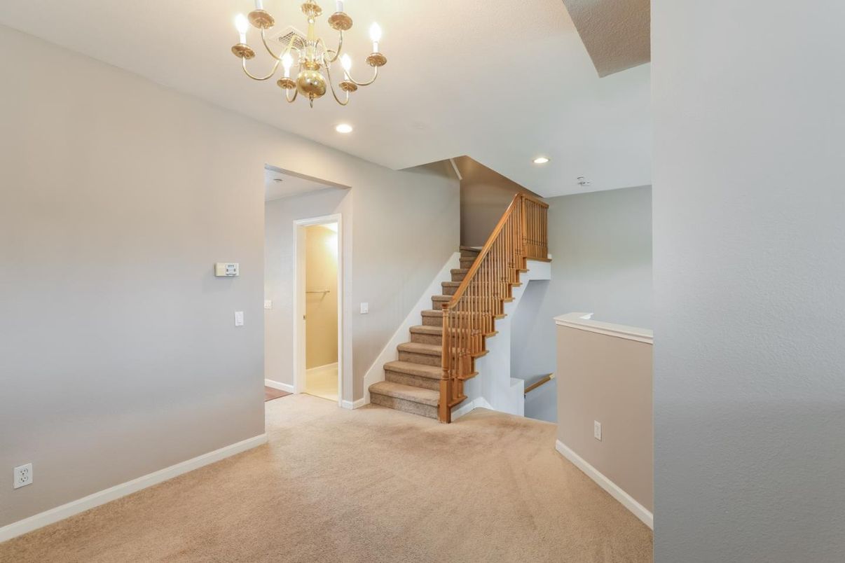 Chandelier, Empty room, Interior, Recessed Lighting